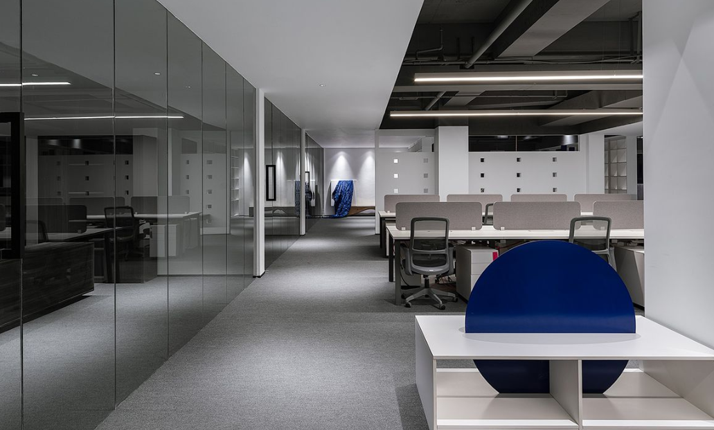 辦公室裝修設(shè)計時選用什么樣的工位形式比較合理 辦公室裝修設(shè)計時選用什么樣的工位形式比較合理