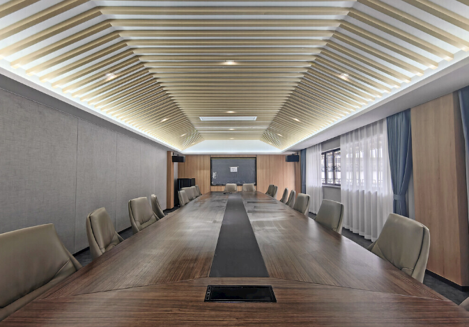 上海辦公室會議室家具設(shè)計(jì)：專業(yè)與舒適兼得的多功能空間