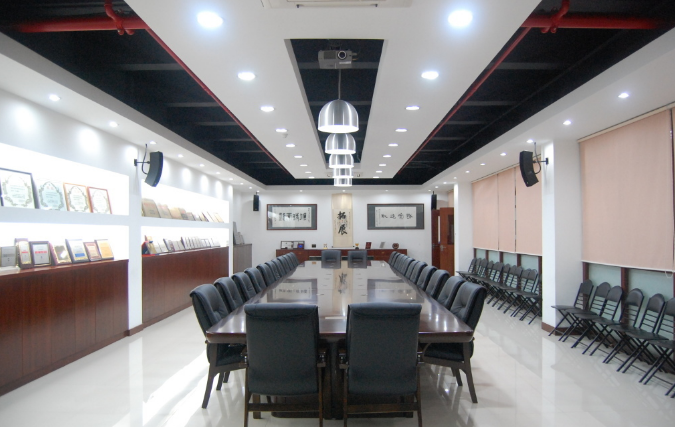 上海辦公室裝修設(shè)計新風尚：通體磚的魅力與應用