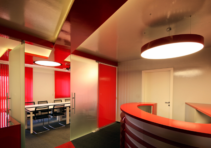 上海辦公室裝修設(shè)計：背柜的存在，是必需還是多余？